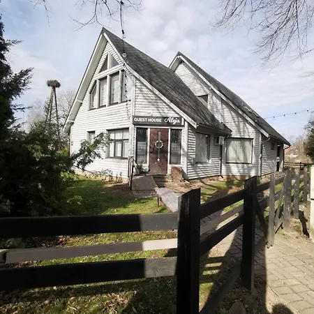 Aleja Holiday home *